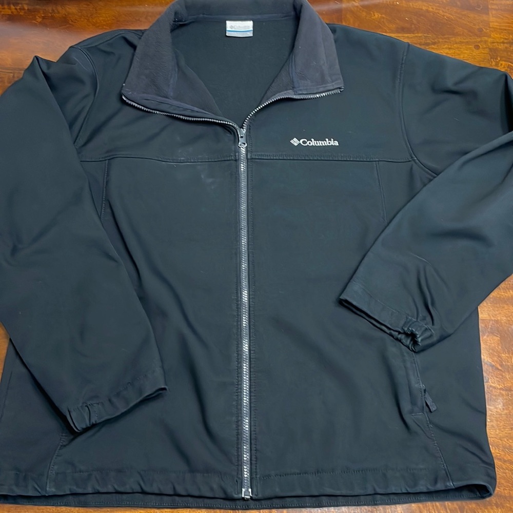 Columbia Mens performance jacket